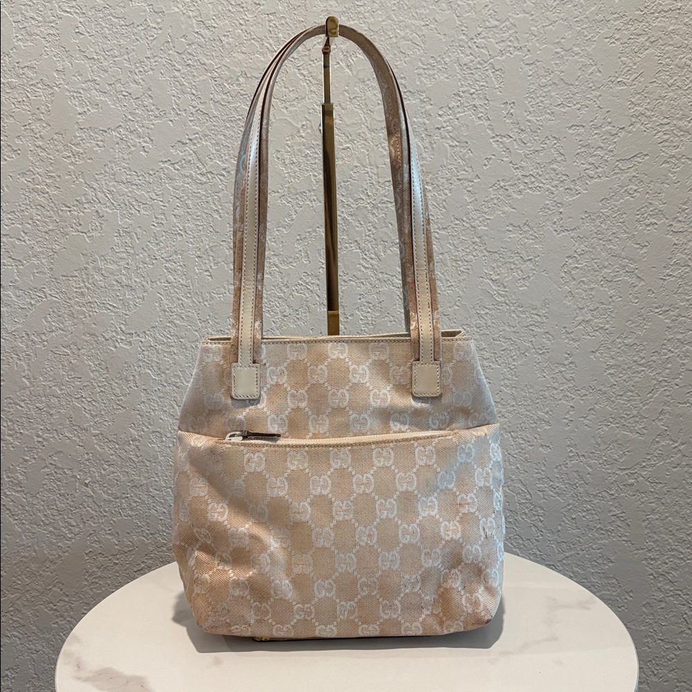 Gucci Cream Canvas Shoulder Handbag